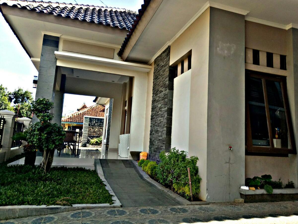 Wisma Andali Syariah Near Rsud Cideres Majalengka Εξωτερικό φωτογραφία